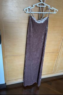 (Category: ) located in . Submitted by wardrobecleanout2 (Listing ID 1385098953, Image 1). Description: .