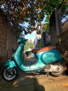 (Kategori: ) berada di . Dikirim oleh bebravethriftshop (ID iklan 1385156972, Gambar 1). Deskripsi: .