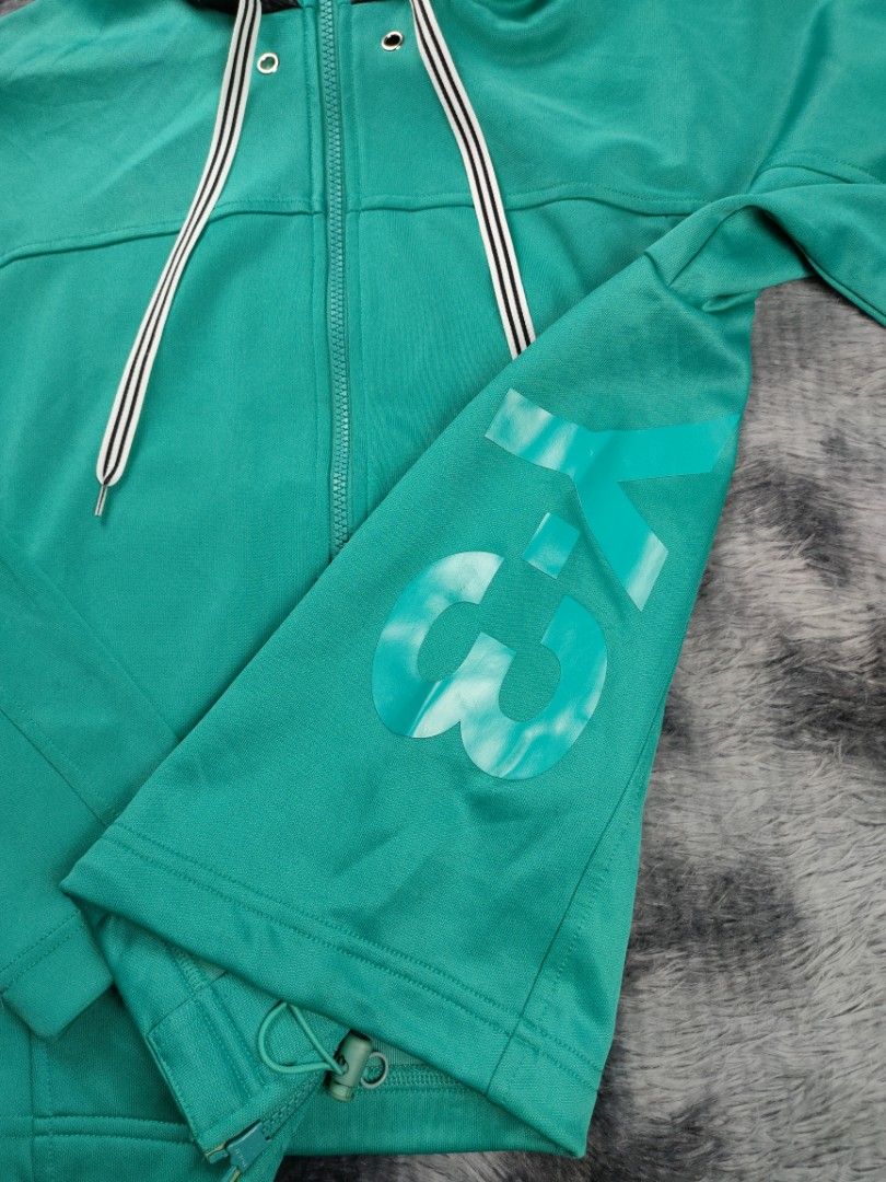 Y-3 x adidas jacket (Category: Coats, Jackets and Outerwear) located in Muntinlupa City. Submitted by d_code (Listing ID 1385192832, Image 3). Description: small good as new.