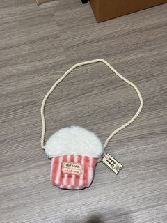 由 finger_betty (刊登 ID 1385228309，圖片 1) 提交，位於 的 (類別：)，說明：。