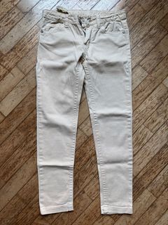 (Category: ) located in . Submitted by restyle (Listing ID 1385091546, Image 1). Description: .