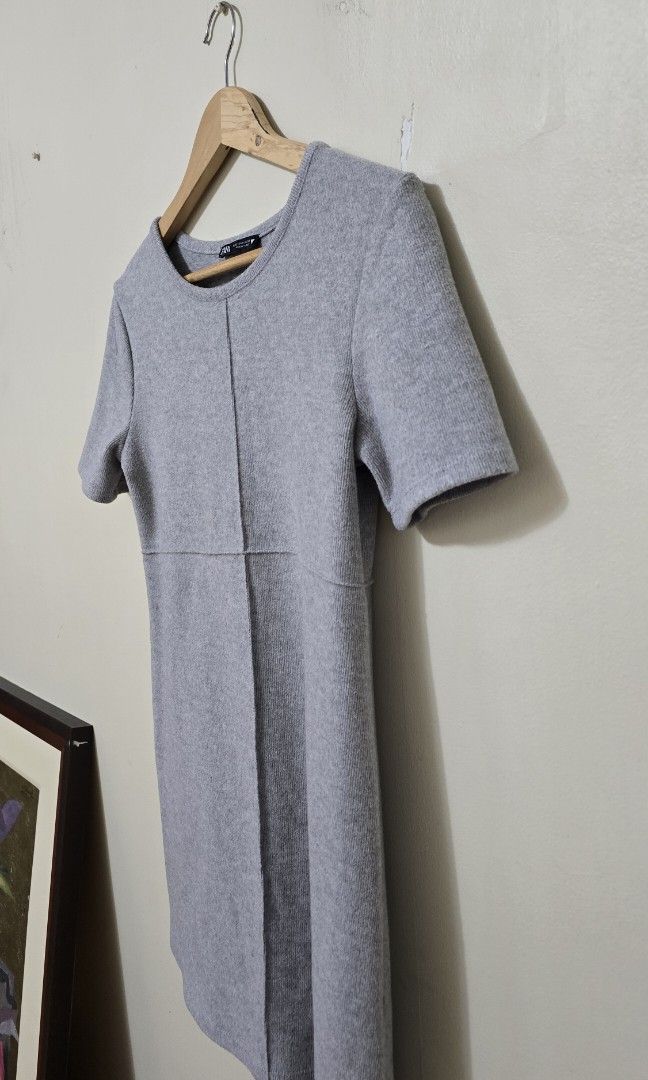 Zara Grey Dress (Category: Dresses) located in Malolos. Submitted by ciantin (Listing ID 1385085827, Image 3). Description: Size S.