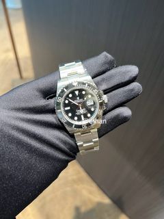 (Category: ) located in . Submitted by ethantimepieces (Listing ID 1385344834, Image 1). Description: .
