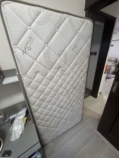 （分類：）位於 。 由 nardonardo 提交（商品編號 1385373843，圖片 1）。簡介： 。