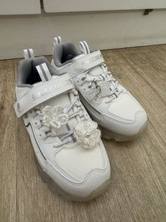 （分類：）位於 。 由 a_yht 提交（商品編號 1385384362，圖片 1）。簡介： 。