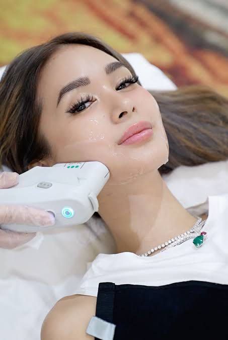 Aivee Gift Certificate Gift Card (Category: Face Care) located in Makati City. Submitted by the.realseller (Listing ID 1385379172, Image 2). Description: 20,000 pesos worth of Aivee gift card aivee gift certificate No expiration pde any branch Di ako mahilig s mga derma derma kasi.