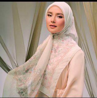 (Category: ) located in . Submitted by fazanabilah_ (Listing ID 1385241913, Image 1). Description: .