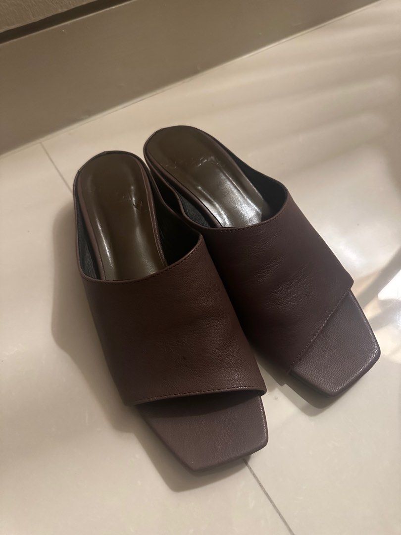 Apara Asymmetrical Slides (Category: Slippers and slides) located in Manila. Submitted by kaitdeclutters (Listing ID 1385358262, Image 1). Description: Still with box Leather.