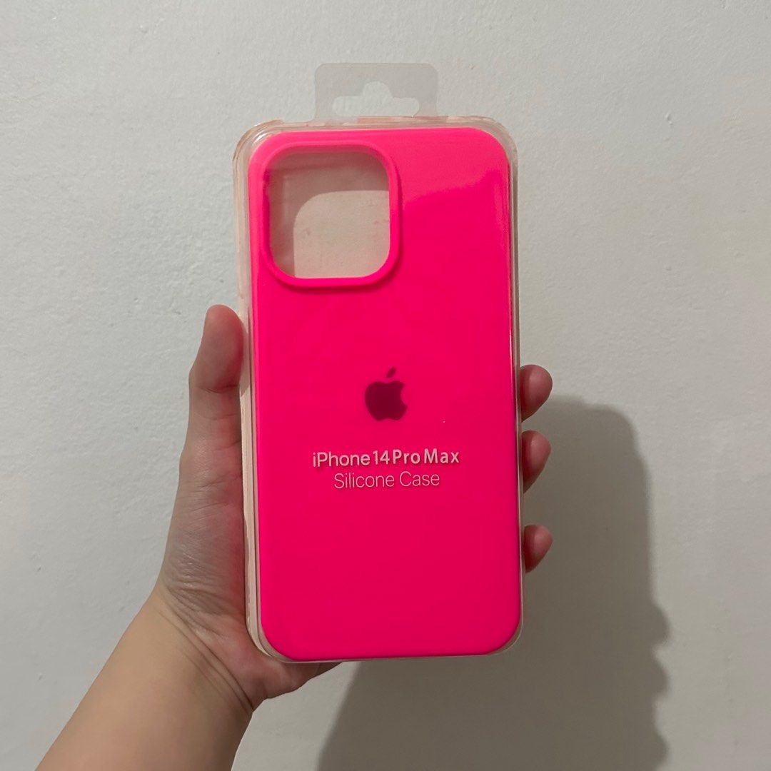 Apple Iphone 14 Pro Max Silicone Case Neon Pink (Category: Cases & Sleeves) located in Quezon City. Submitted by priceonpointph (Listing ID 1385263099, Image 3). Description: Rfs: decluttering.