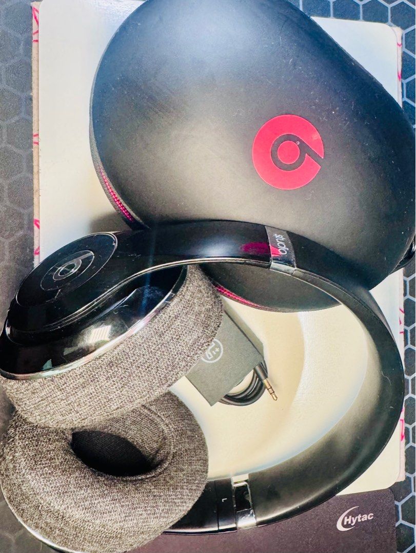 Beats Studio Wireless (Category: Headphones & Headsets) located in Cebu City. Submitted by will.jum (Listing ID 1385369460, Image 1). Description: .