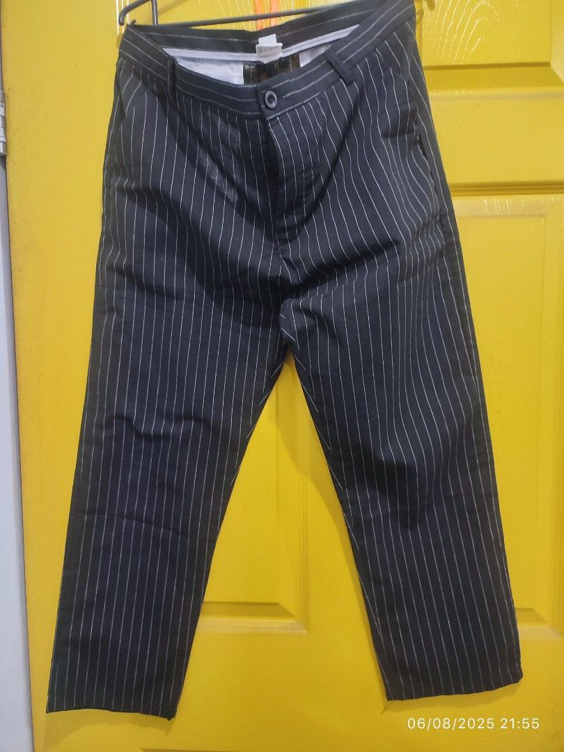 Black Trousers with pin stripes (Category: Trousers) located in Las Pinas. Submitted by d3clutterist (Listing ID 1385241429, Image 1). Description: Bought from online shop Di nagamit since maliit xa sakin 😔size 34 on tag, pero slim xa so, fits well sa 32 Not worn, fitted only RFS Wrong size😔.