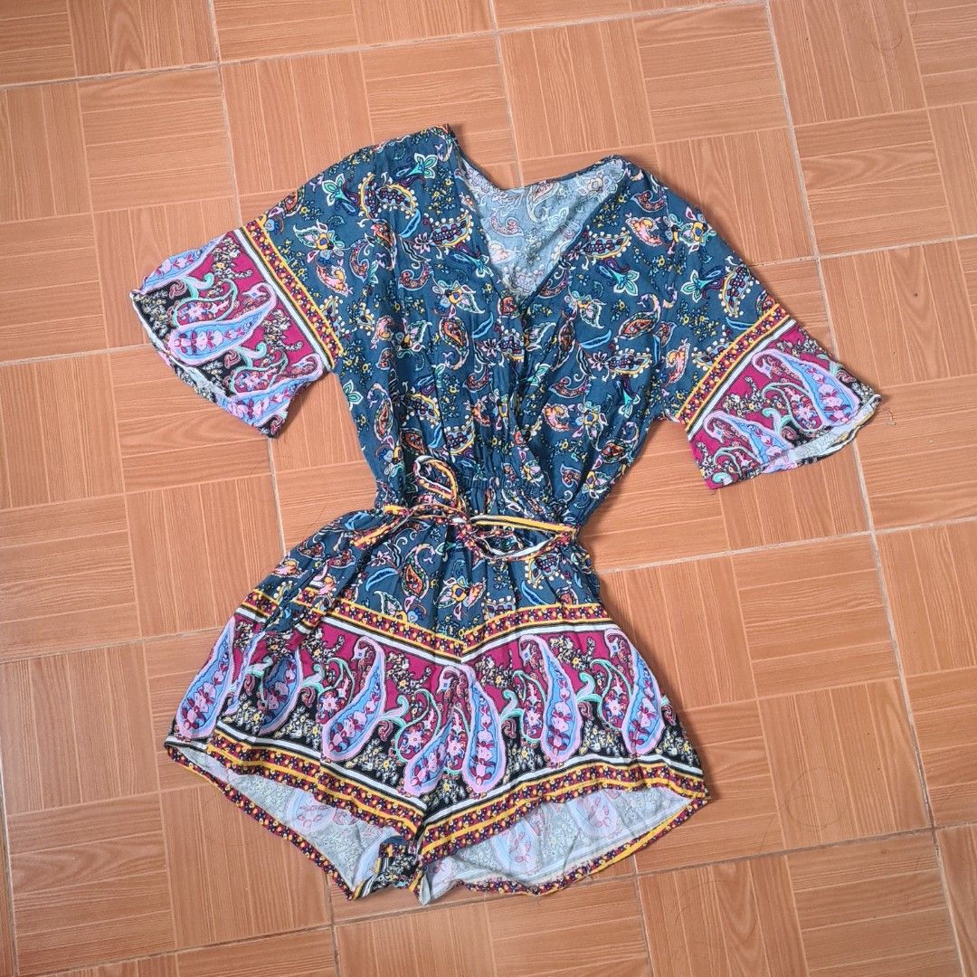 Blue Paisley Print Romper (Category: Rompers) located in Lipa City. Submitted by declutteringmaye (Listing ID 1385339145, Image 3). Description: Small to Medium.