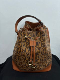 (Kategori: ) berada di . Dikirim oleh zayoo99 (ID iklan 1385378409, Gambar 1). Deskripsi: .