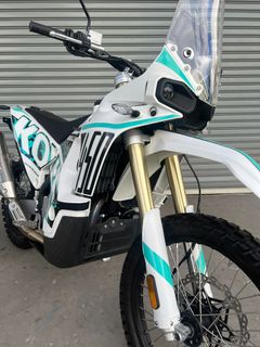 (Category: ) located in . Submitted by dirtwheeltampines (Listing ID 1374412354, Image 1). Description: .