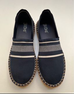 (Kategori: ) berada di . Dikirim oleh letsadopt (ID iklan 1385323323, Gambar 1). Deskripsi: .