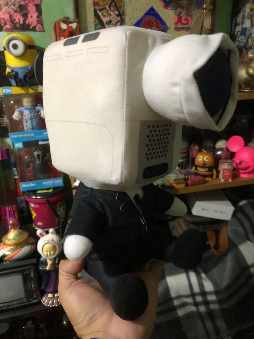 Camera Head Guy collectible plush toy (Category: Plushies & Soft Toys) located in Quezon City. Submitted by markgolveo (Listing ID 1385396615, Image 2). Description: Camera Head Guy collectible plush toy.