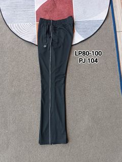 (Kategori: ) berada di . Dikirim oleh aulia_prelovedstore7 (ID iklan 1385335289, Gambar 1). Deskripsi: .