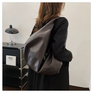 (Category: ) located in . Submitted by matchamousselatte (Listing ID 1385278433, Image 1). Description: .