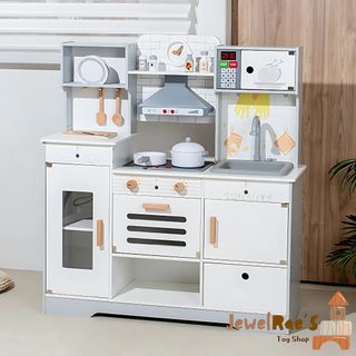 (Category: ) located in . Submitted by jewelraestoyshop (Listing ID 1385401717, Image 1). Description: .