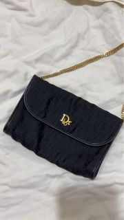 由 yuhsien95050291 (刊登 ID 1385255641，圖片 1) 提交，位於 的 (類別：)，說明：。