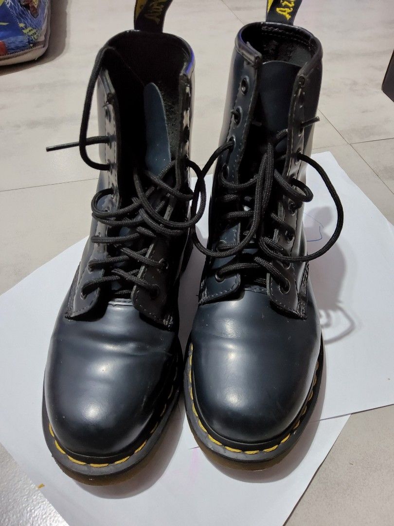 Dr. Martens Boots for Women (Category: Boots) located in Taytay. Submitted by chi.locker (Listing ID 1385389148, Image 1). Description: RFS: small size Size 6 Color Blue No box.