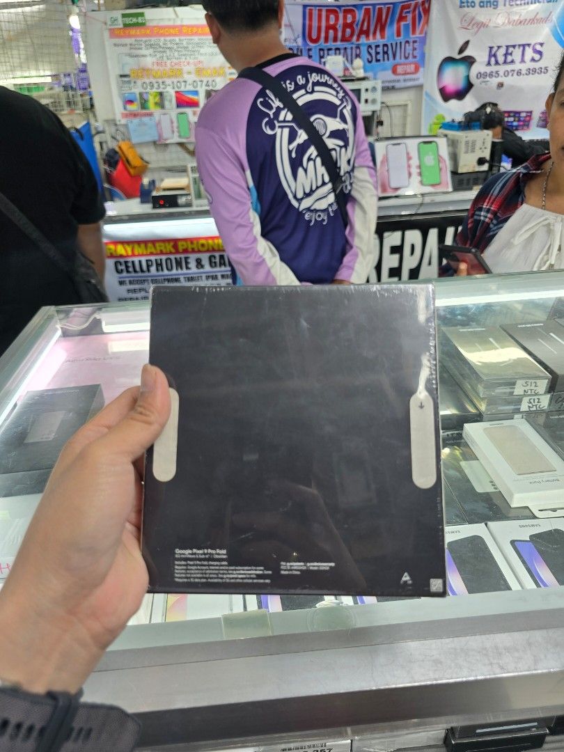 Google Pixel 9 Pro Fold 16gb 256gb Openline US Variant (Category: Google Pixel) located in Manila. Submitted by lenweltong05295 (Listing ID 1385312684, Image 3). Description: Google Pixel 9 Pro Fold 16gb 256gb Openline US Variant Brandnew Sealed with Warranty Onhand Stock.