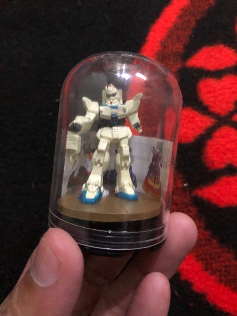 Gundam 20th anniversary mini collectible figurine (Category: Gundam & Model Kits) located in Quezon City. Submitted by markgolveo (Listing ID 1385393427, Image 1). Description: Gundam 20th anniversary mini collectible figurine.