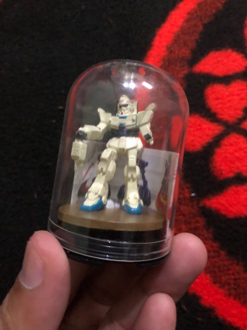 Gundam 20th anniversary mini collectible figurine (Category: Gundam & Model Kits) located in Quezon City. Submitted by markgolveo (Listing ID 1385393427, Image 2). Description: Gundam 20th anniversary mini collectible figurine.