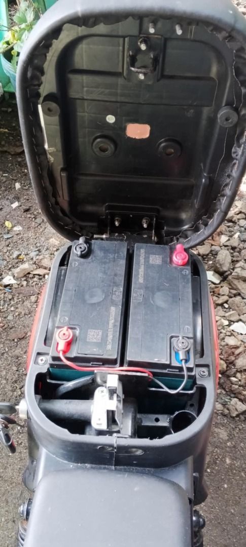 HATASU NERO (E-BIKE) (Category: Bicycles) located in Taguig. Submitted by kuya_ty (Listing ID 1385269223, Image 3). Description: FOR SALE 👉 Asking price: ₱9,500 🚚 PICKUP: TAGUIG CITY METRO MANILA 🛵 HATASU NERO ✅ with charger ✅ 2 keys + 1 wireless key remote 🔋48v 25ah lead acid batteries ⚙️ 500w motor hub and controller 🛞 14 x 2.50 wheels (harap likod tubeless) 💡 Signal light working 💡 Head light brake light working 📣 Busina external worki