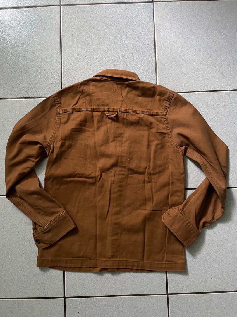 H&M Jacket (Category: Coats, Jackets and Outerwear) located in Quezon City. Submitted by eespl002 (Listing ID 1385288148, Image 2). Description: item detail: H&M UNISEX Jacket / workwear good condition / 1 time used only size/dimensions: S-M width: 16.5 inches length: 22.5 inches sleeves: 22.5 in (L) / 6 inc (W).