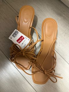 （分類：）位於 。 由 sumyi3132 提交（商品編號 1385398704，圖片 1）。簡介： 。
