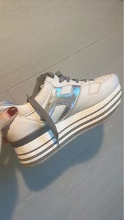 由 amberlee520 (刊登 ID 1385239817，圖片 1) 提交，位於 的 (類別：)，說明：。