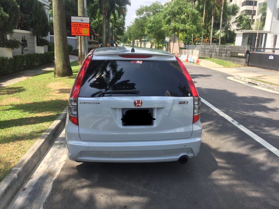 Honda Stream 1.8 RSZ Sunroof (A) (Category: Used Cars) located in Singapore. Submitted by siam_kia (Listing ID 1385290370, Image 3). Description: .