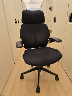 （分類：）位於 。 由 michaelswkwok 提交（商品編號 1385244622，圖片 1）。簡介： 。