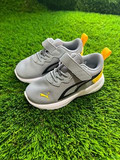 (Category: ) located in . Submitted by kasut_ori_store (Listing ID 1385359187, Image 1). Description: .