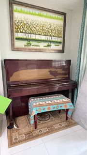 (Category: ) located in . Submitted by lysee.wardrobe (Listing ID 1385339649, Image 1). Description: .