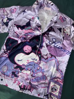 (Category: ) located in . Submitted by helpclearmywardrobepls (Listing ID 1385430183, Image 1). Description: .