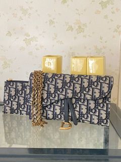 (Kategori: ) berada di . Dikirim oleh brandedboutiquez (ID iklan 1385257976, Gambar 1). Deskripsi: .