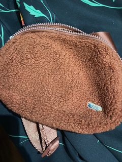 (Category: ) located in . Submitted by estrellabelledeclutter0710 (Listing ID 1385252722, Image 1). Description: .