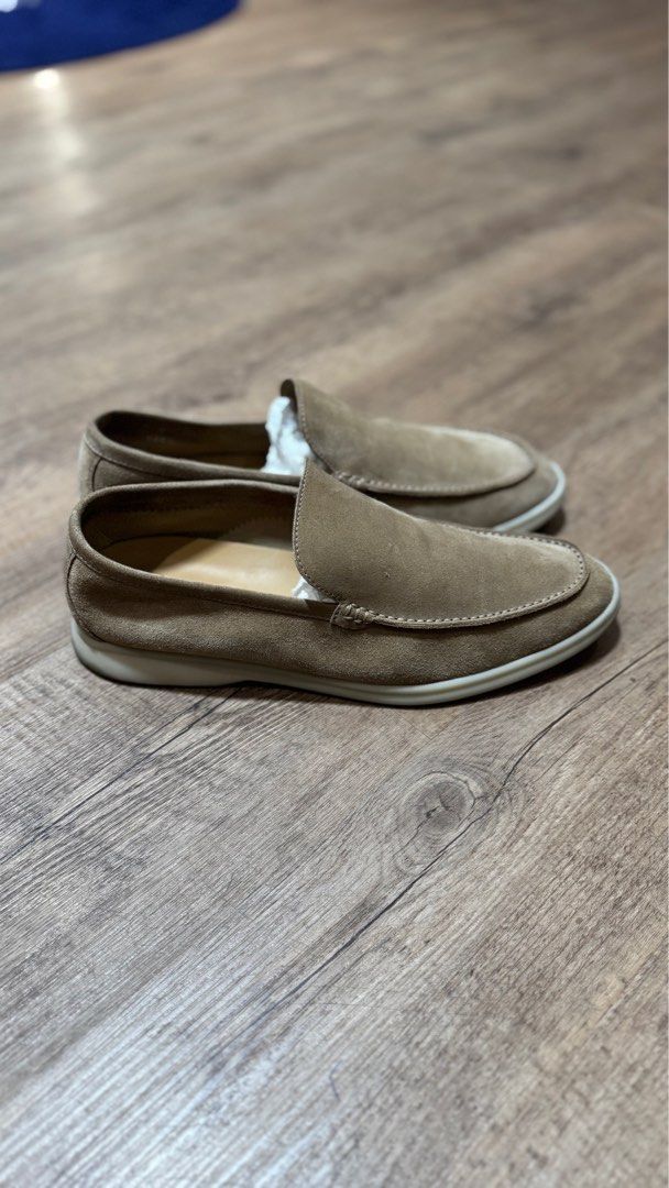 Loro Piana Summer Walk - Beige 42eu (Category: Casual Shoes) located in Quezon City. Submitted by ryanstacey (Listing ID 1385253601, Image 2). Description: Good as new summerwalk - used twice Bought in HK airport Complete with Box Not using since it doesn’t fit my style.