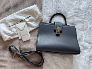 (Category: ) located in . Submitted by leilaxyy (Listing ID 1385318483, Image 1). Description: .
