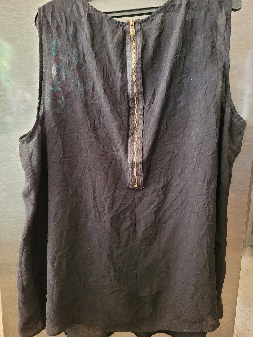 Nicole miller sleeveless (Category: Sleeveless) located in Dumaguete. Submitted by GreatFindsForLess_by_Krissy (Listing ID 1385241444, Image 2). Description: preLoved Nicole miller sleeveless.