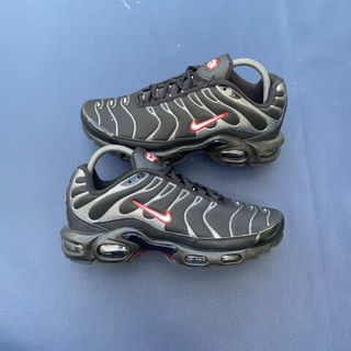 (Kategori: ) berada di . Dikirim oleh tarasneakers_id (ID iklan 1385381795, Gambar 1). Deskripsi: .