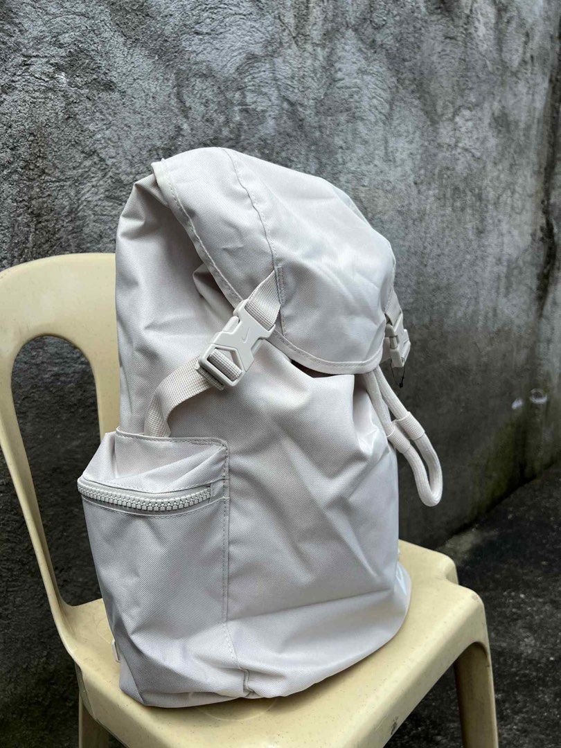 Nike Heritage Rucksack back pack (Category: Backpacks) located in Binalonan. Submitted by barbs09 (Listing ID 1385292192, Image 2). Description: Brand new with tag Bough from LA RFS: Decluttering .