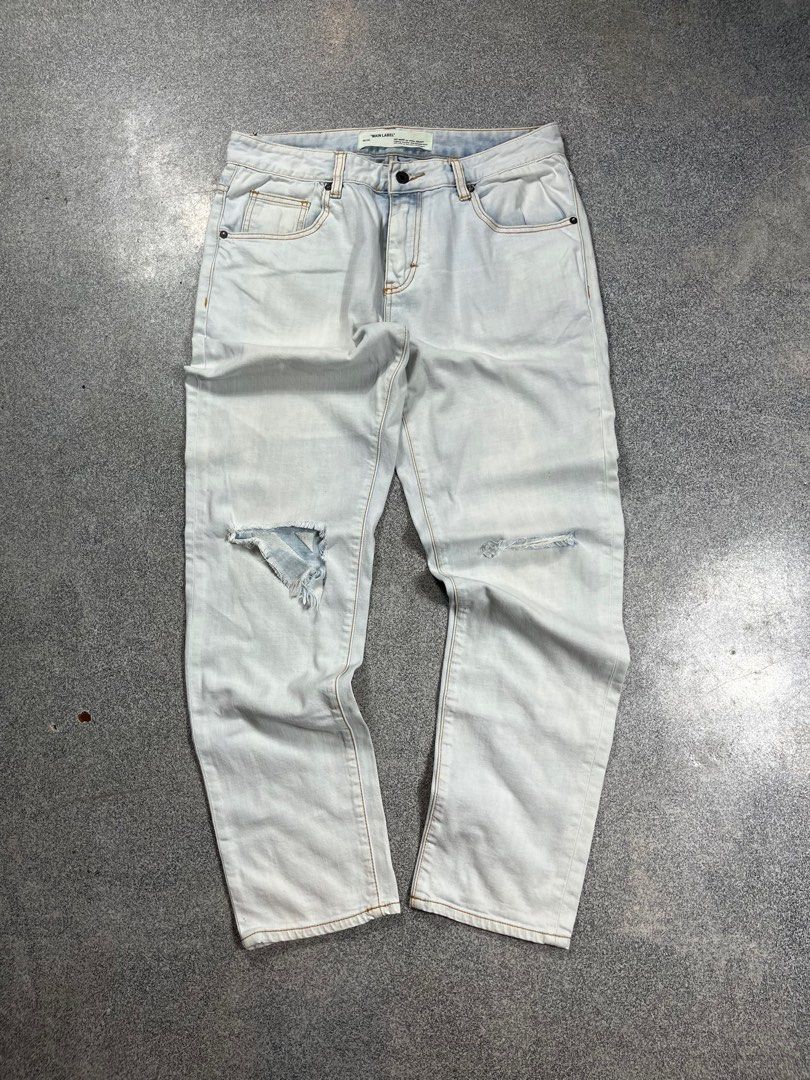 Offwhite jeans (Category: Jeans) located in Bacolod City. Submitted by piquedup.ph_v2 (Listing ID 1385255058, Image 2). Description: .