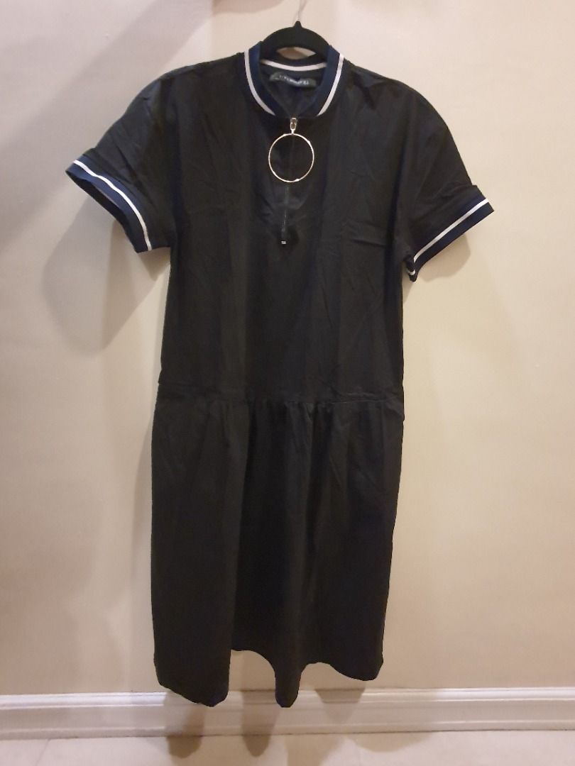 Original Black Zara Dress (Category: Dresses) located in Caloocan City. Submitted by forever_growing (Listing ID 1385243685, Image 1). Description: Used once only. For everyday style - Zara dress. Can be paired with white sneakers for mall shopping or going out with friends. Can also be paired with black flats for office wear. For an effortless and elegant look + comfort. Perfect dress to hide mommy bellies :) Original - Purchased in Zara TriNoma