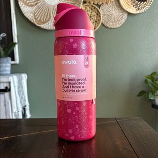 (Category: ) located in . Submitted by pawfurrycat (Listing ID 1385311204, Image 1). Description: .