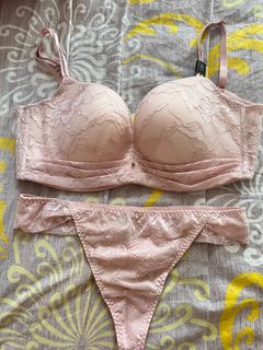 （分類：）位於 。 由 makeup_beauty_ 提交（商品編號 1385319361，圖片 1）。簡介： 。