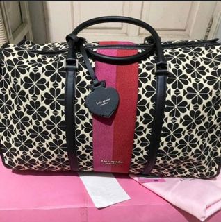 (Kategori: ) berada di . Dikirim oleh cmbrand_authentic (ID iklan 1385304281, Gambar 1). Deskripsi: .