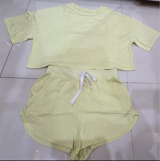 (Kategori: ) berada di . Dikirim oleh prlvbree (ID iklan 1385381284, Gambar 1). Deskripsi: .